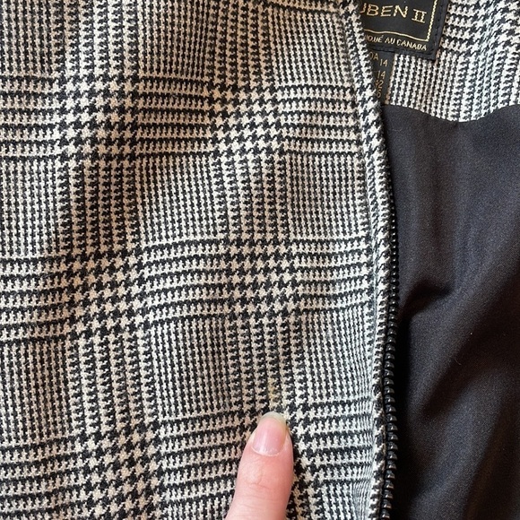 Vintage Louben II Petites Black and White Plaid Blazer Virgin Wool Size 14P - Picture 8 of 8